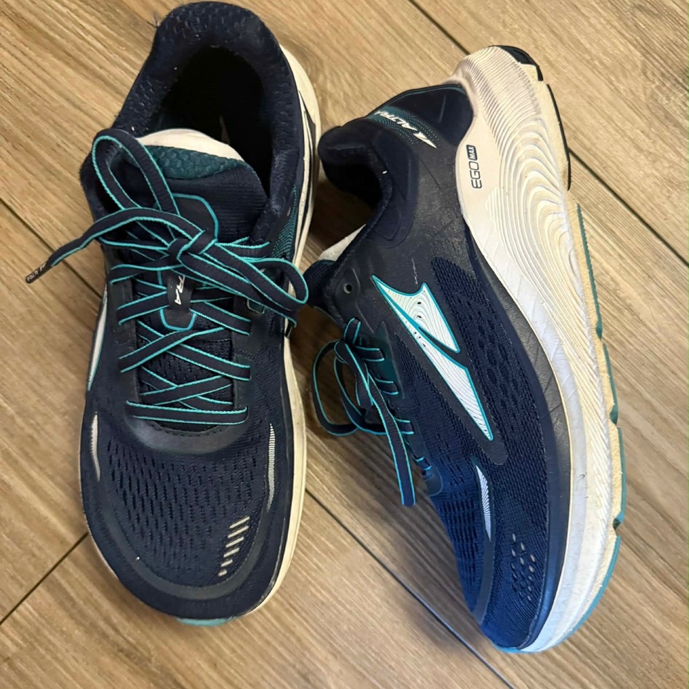 Altra Women’s Navy Blue Running Shoes with Teal Accents